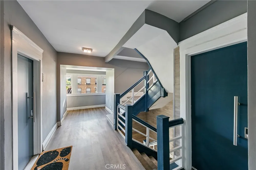 319 Elm Long Beach, CA 90802