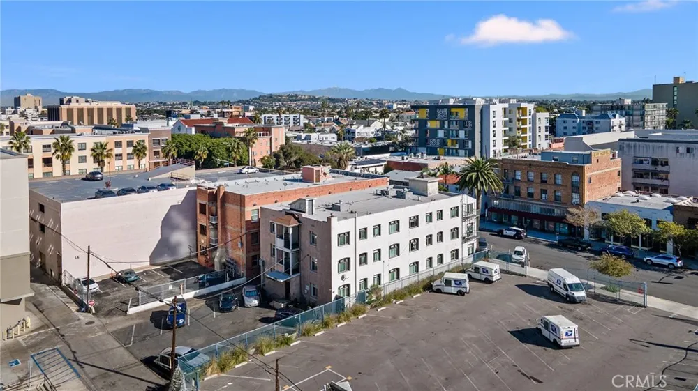 319 Elm Long Beach, CA 90802
