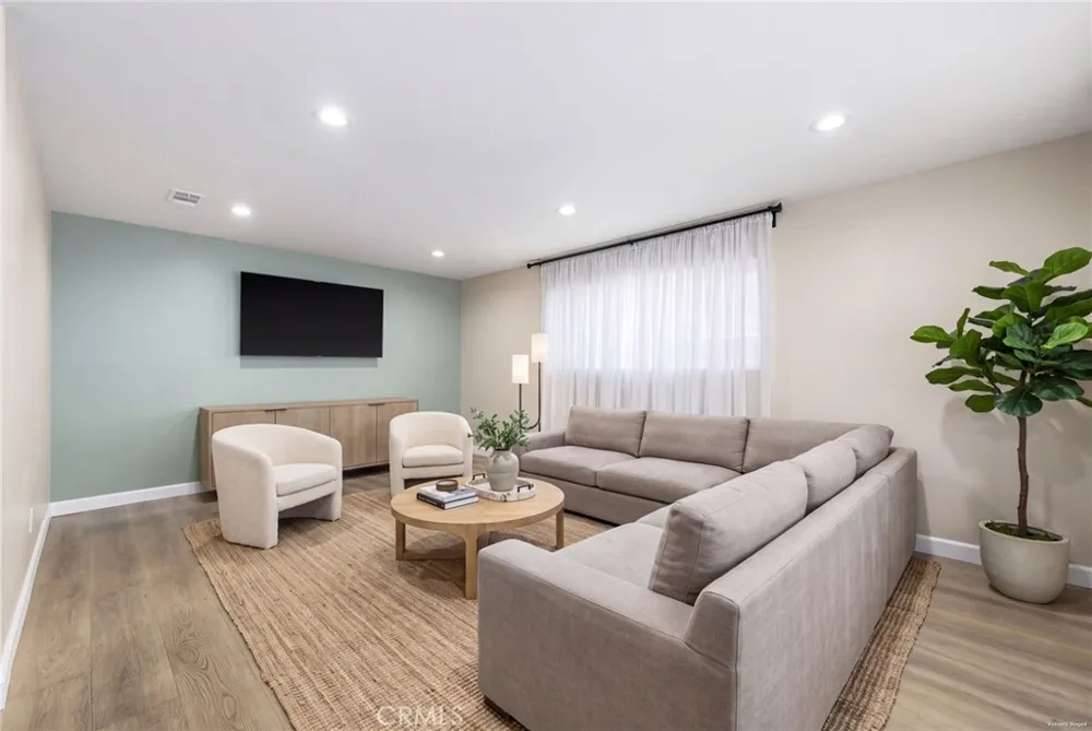 12248 212th Street Hawaiian Gardens, CA 90716