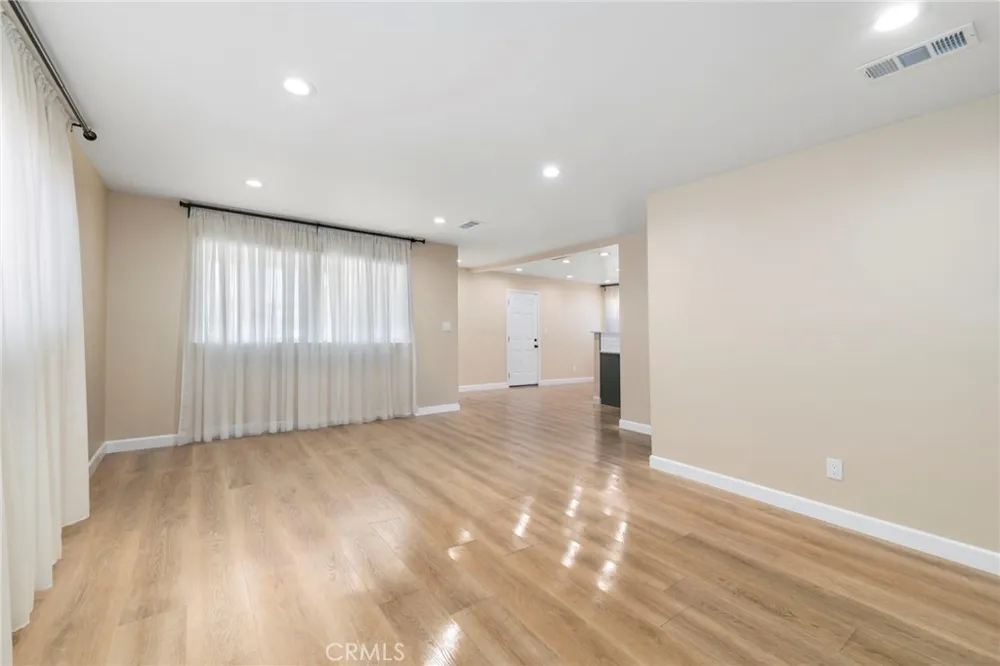 12248 212th Street Hawaiian Gardens, CA 90716