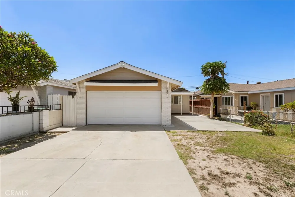 12248 212th Street Hawaiian Gardens, CA 90716