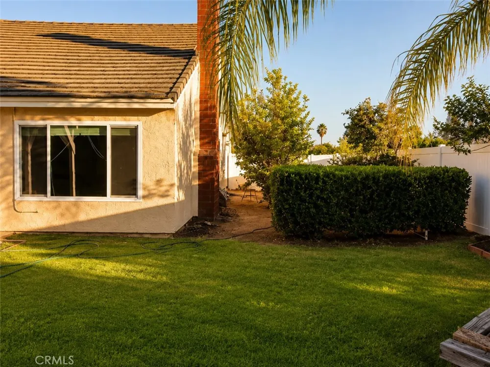 24682 Morning Mist Moreno Valley, CA 92557