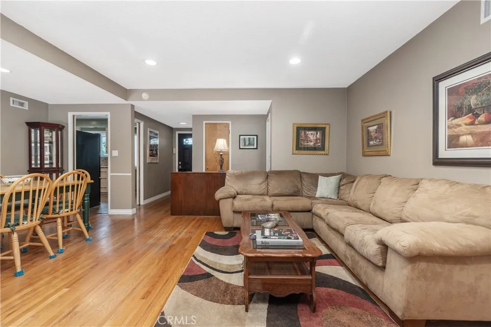 10541 Plunkett Bellflower, CA 90706