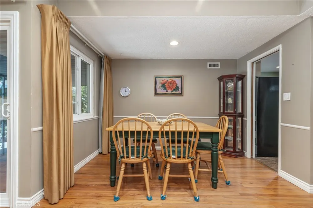10541 Plunkett Bellflower, CA 90706