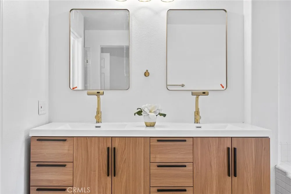 35 Via Encanto Rancho Santa Margarita, CA 92688