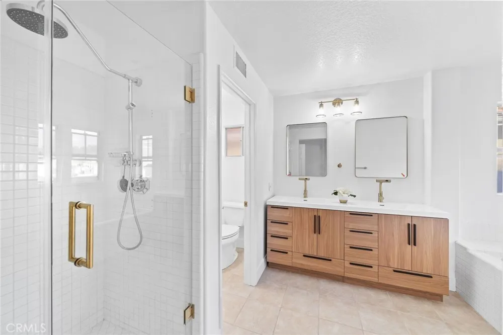 35 Via Encanto Rancho Santa Margarita, CA 92688