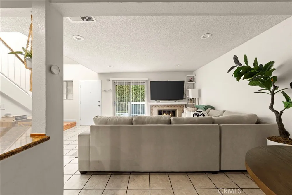 12205 Foster Road Norwalk, CA 90650