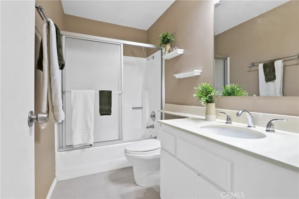 5744 E Creekside #67 Orange, CA 92869