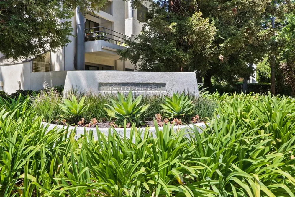 5744 E Creekside #67 Orange, CA 92869