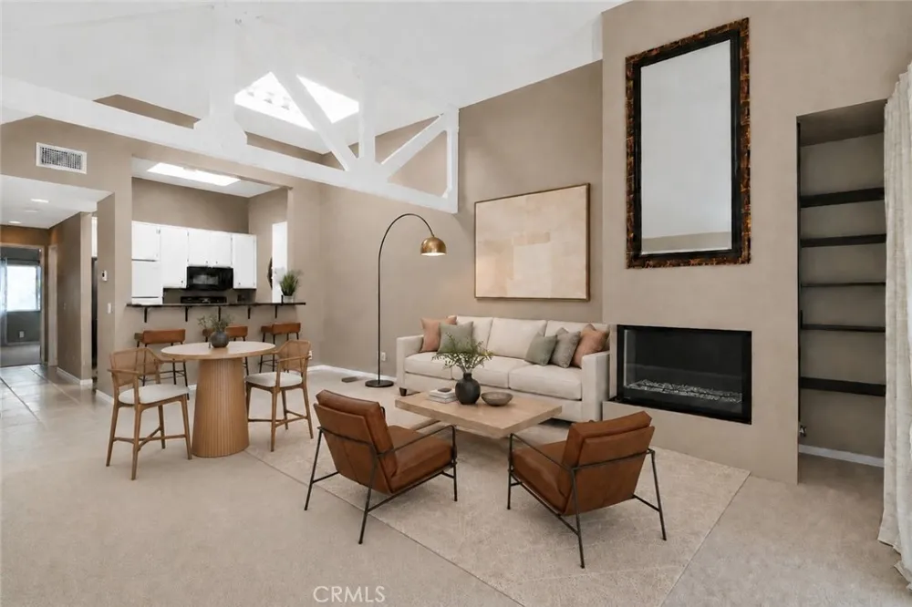 5744 E Creekside #67 Orange, CA 92869