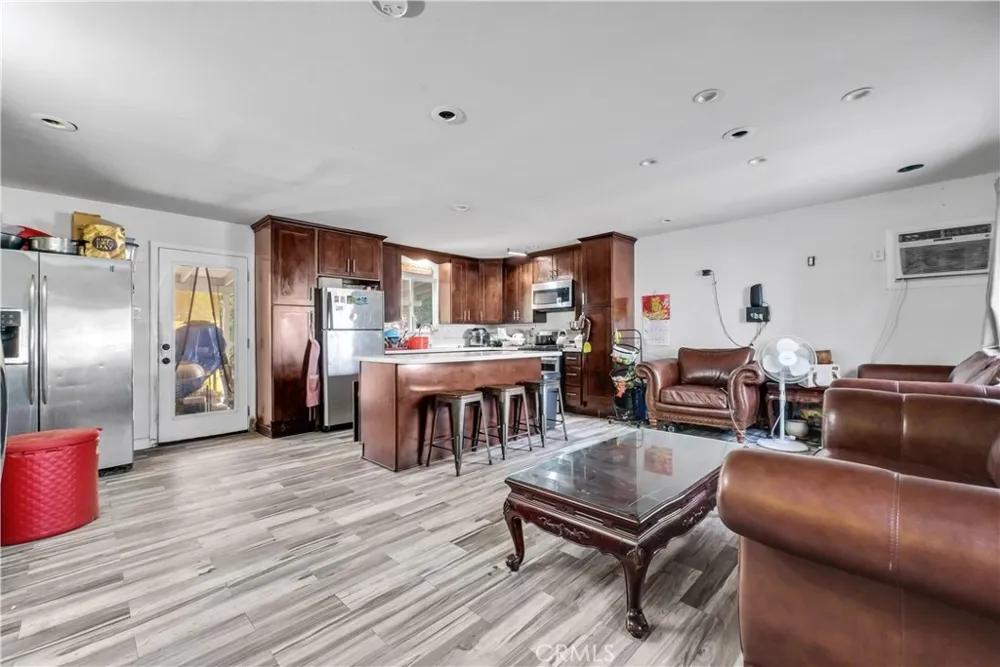 10160 FELIPE AVENUE Montclair, CA 91763