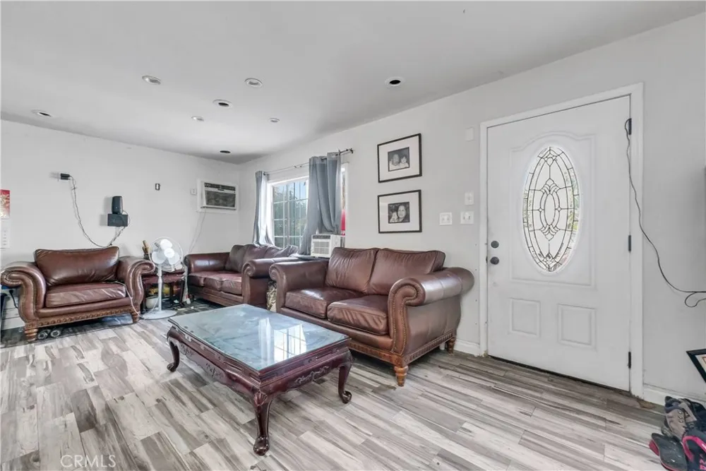 10160 FELIPE AVENUE Montclair, CA 91763