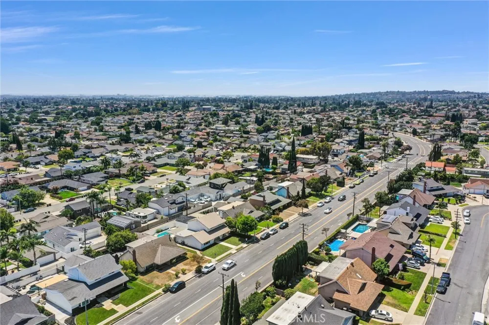 944 East Bastanchury Road Placentia, CA 92870