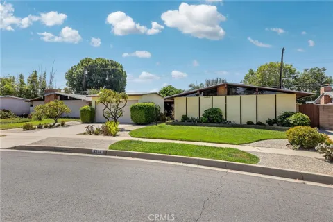 2200 Gregory