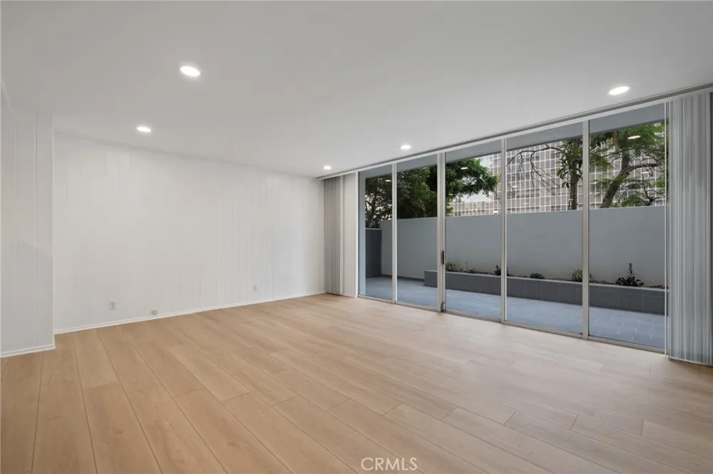 2160 Century Park E #110 Los Angeles, CA 90067