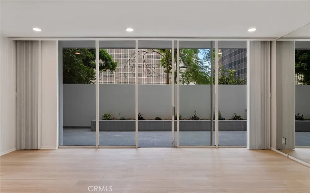 2160 Century Park E #110 Los Angeles, CA 90067