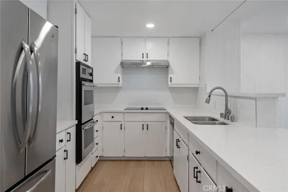 2160 Century Park E #110 Los Angeles, CA 90067