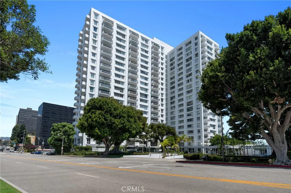 2160 Century Park E #110 Los Angeles, CA 90067