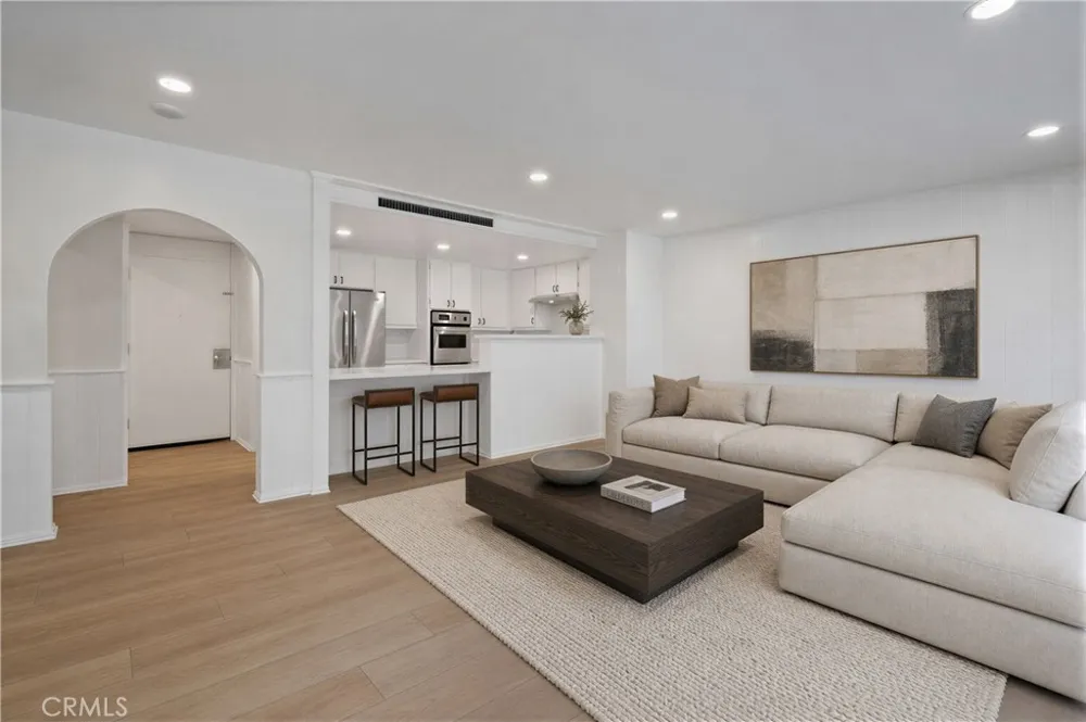 2160 Century Park E #110 Los Angeles, CA 90067