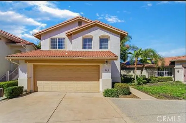 200 River Rock Court Santee, CA 92071