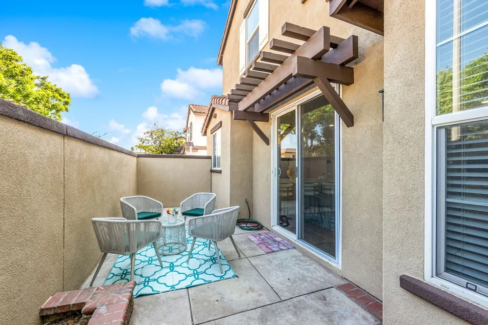11409 Toscana Circle Stanton, CA 90680