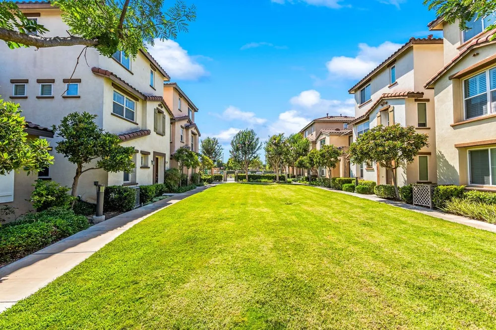 11409 Toscana Circle Stanton, CA 90680