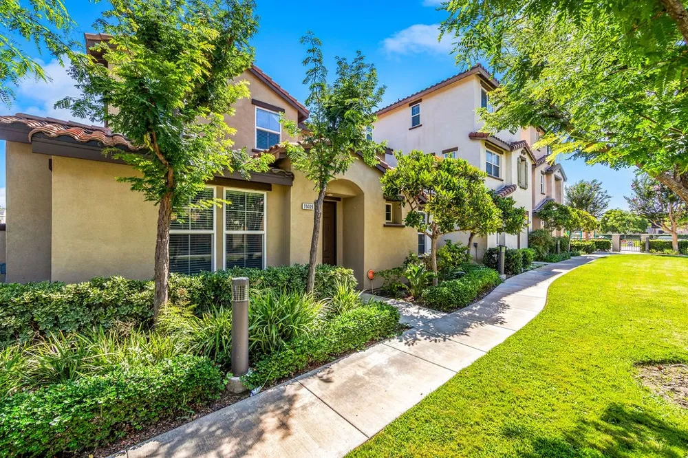 11409 Toscana Circle Stanton, CA 90680