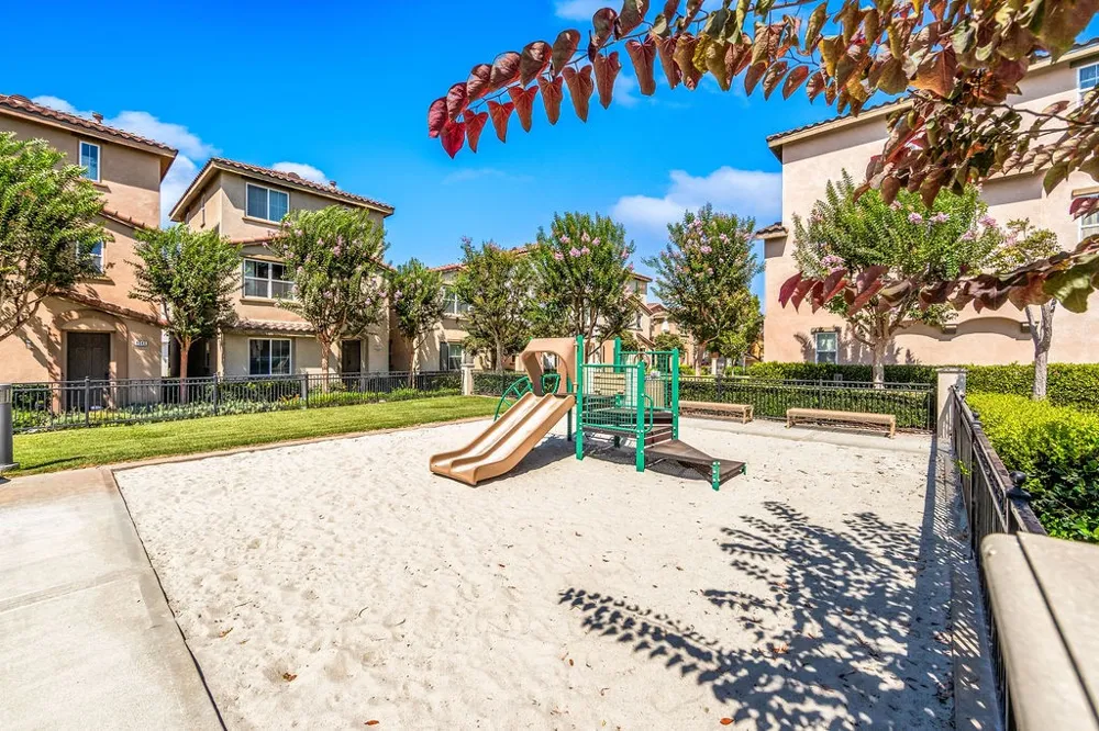 11409 Toscana Circle Stanton, CA 90680