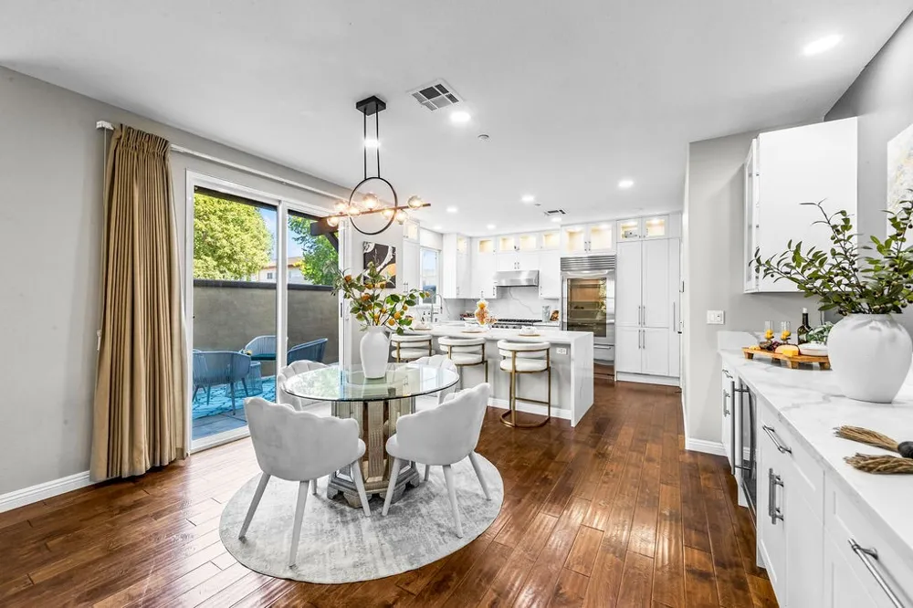 11409 Toscana Circle Stanton, CA 90680