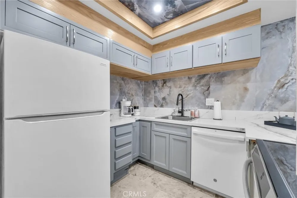 3062 Associated #10 Fullerton, CA 92835