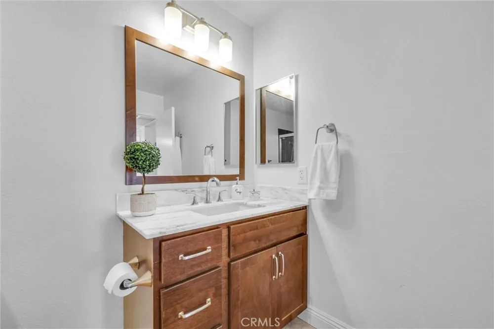 3062 Associated #10 Fullerton, CA 92835