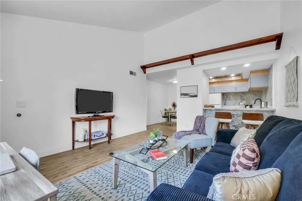 3062 Associated #10 Fullerton, CA 92835