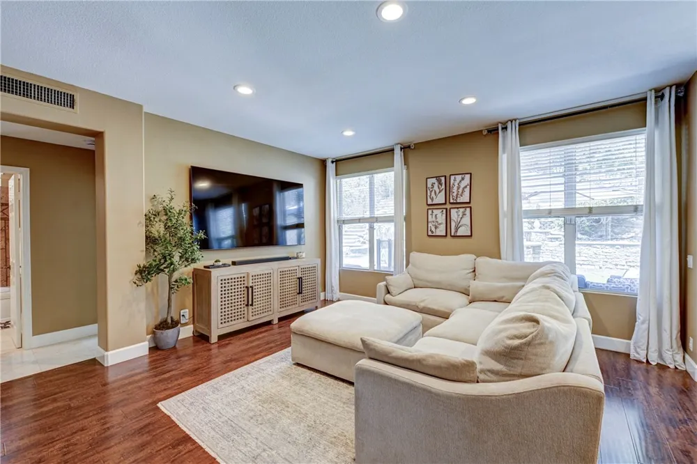 6781 E Boscana Court Orange, CA 92867