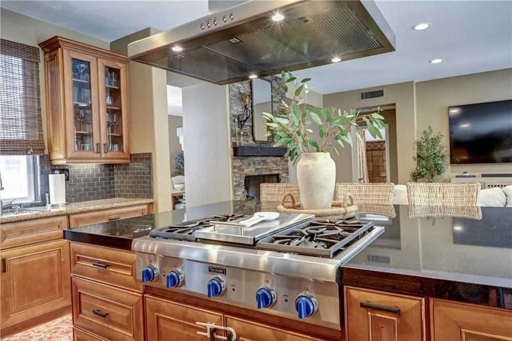 6781 E Boscana Court Orange, CA 92867