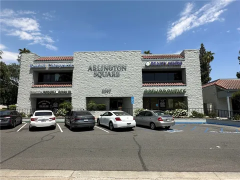 3297 Arlington Avenue #206