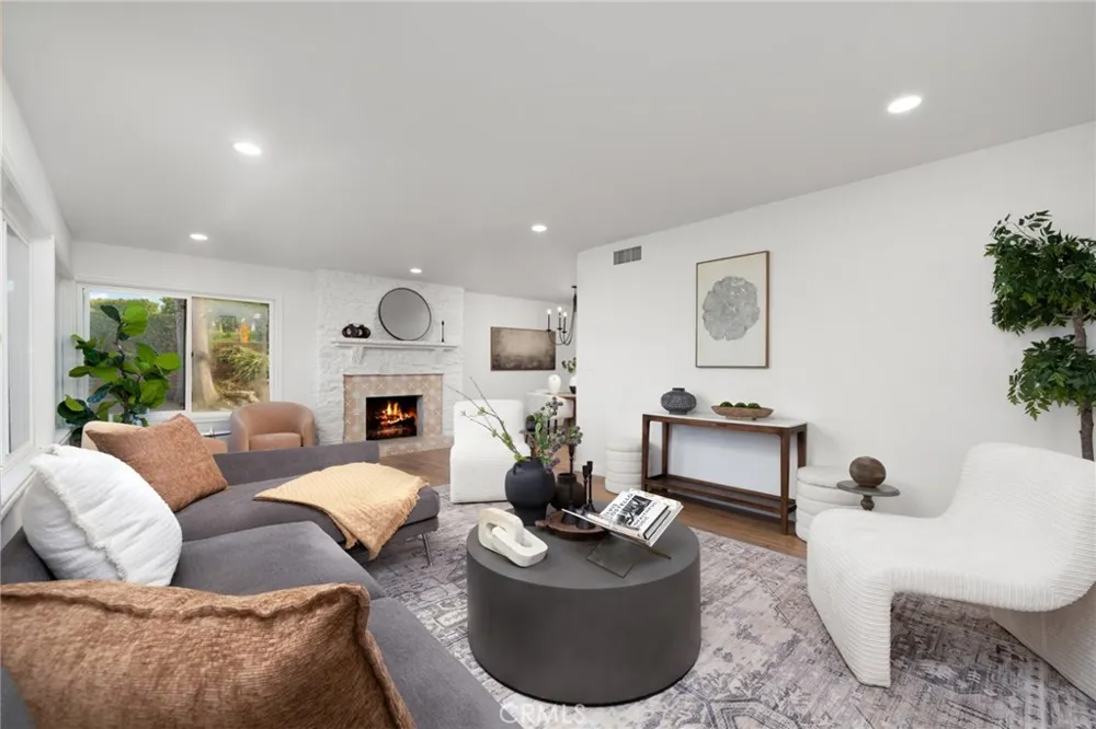 13081 Saint Thomas North Tustin, CA 92705