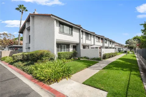 1910 W Palmyra #135