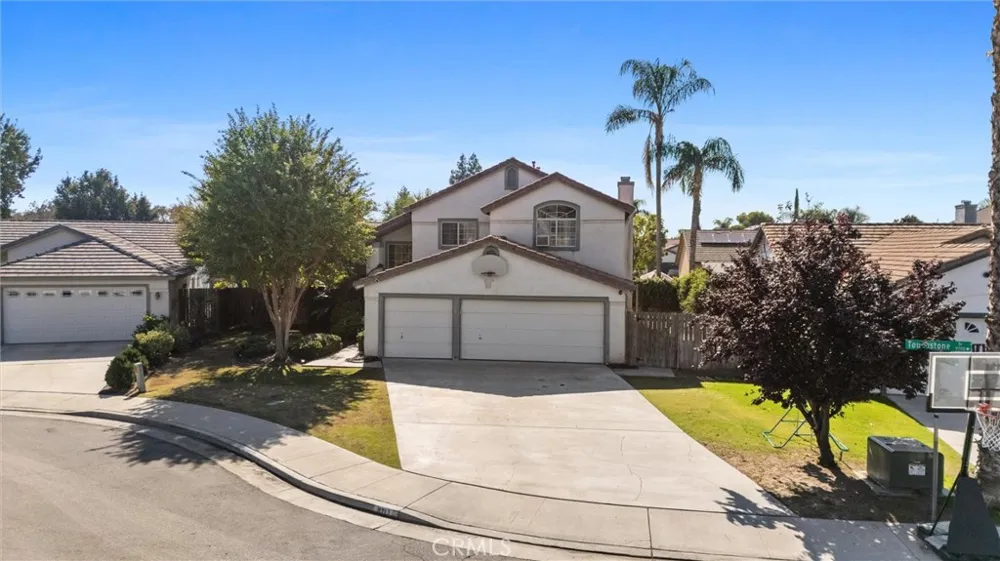 9711 Touchstone Bakersfield, CA 93311