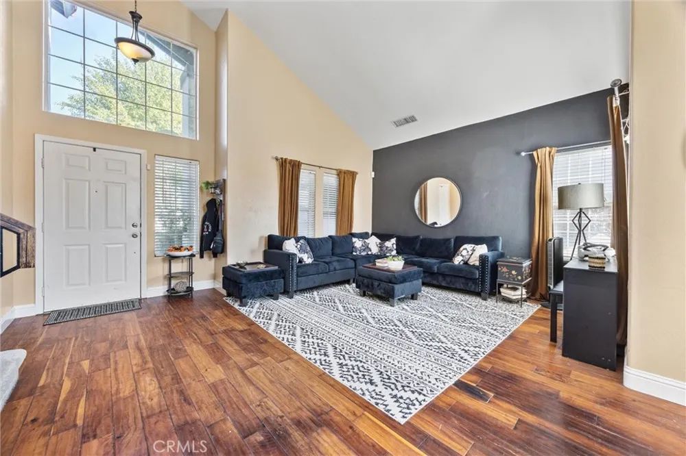 9711 Touchstone Bakersfield, CA 93311
