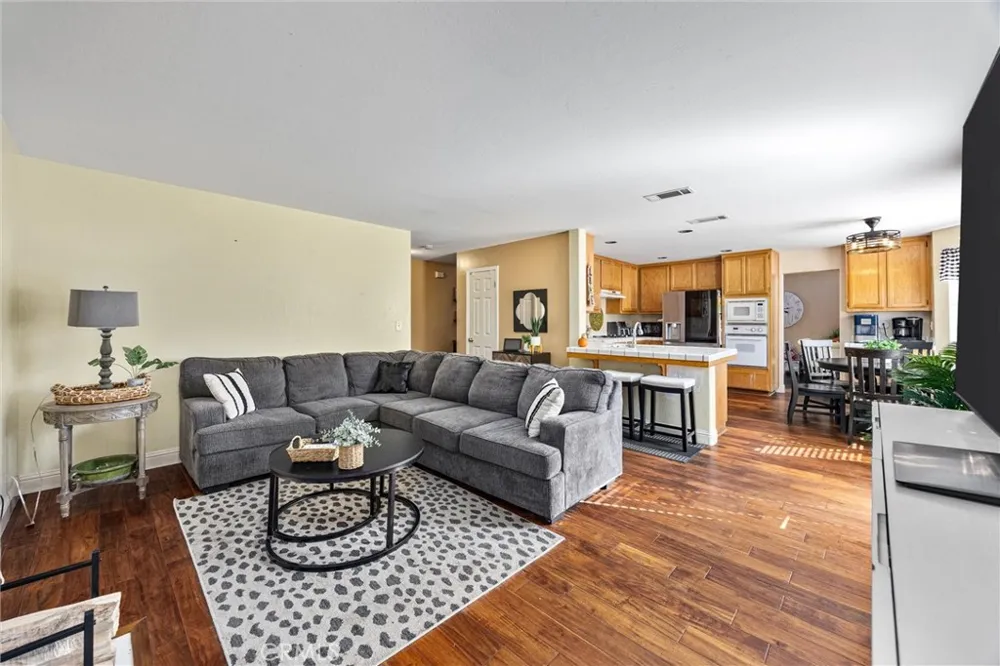 9711 Touchstone Bakersfield, CA 93311