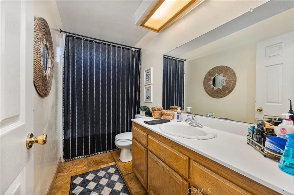 9711 Touchstone Bakersfield, CA 93311