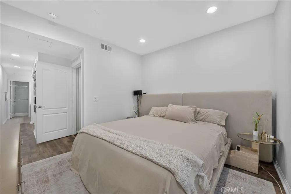 207 Native Irvine, CA 92618