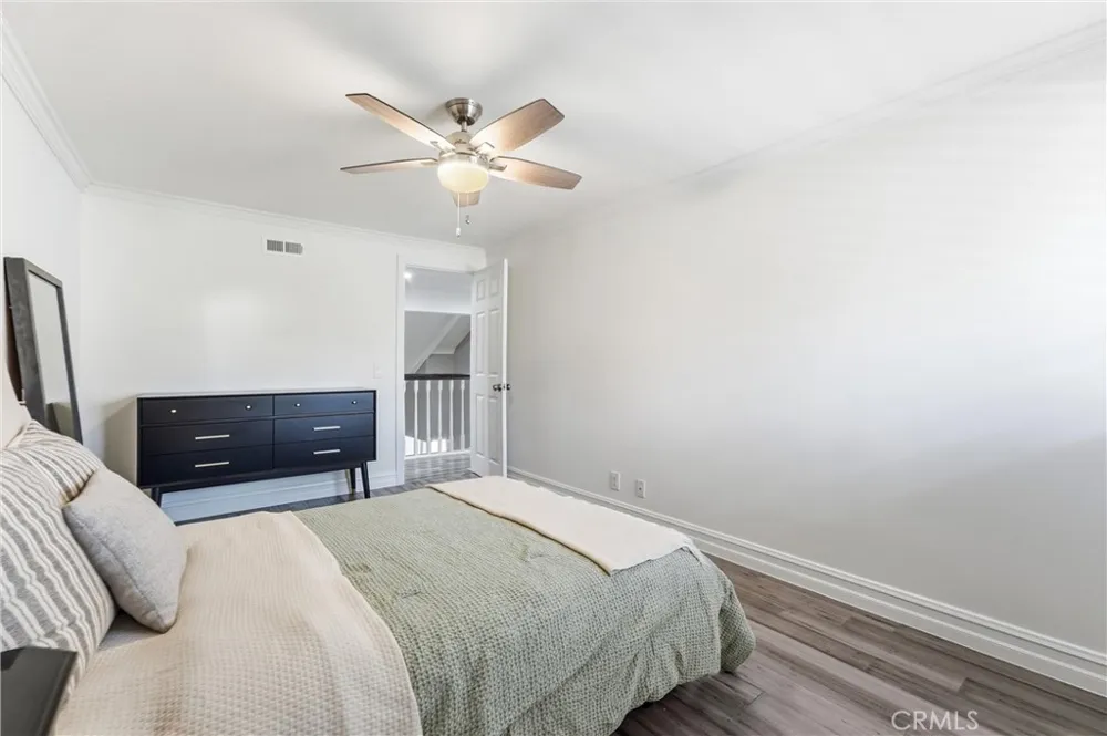 1409 Arch Lane Huntington Beach, CA 92648