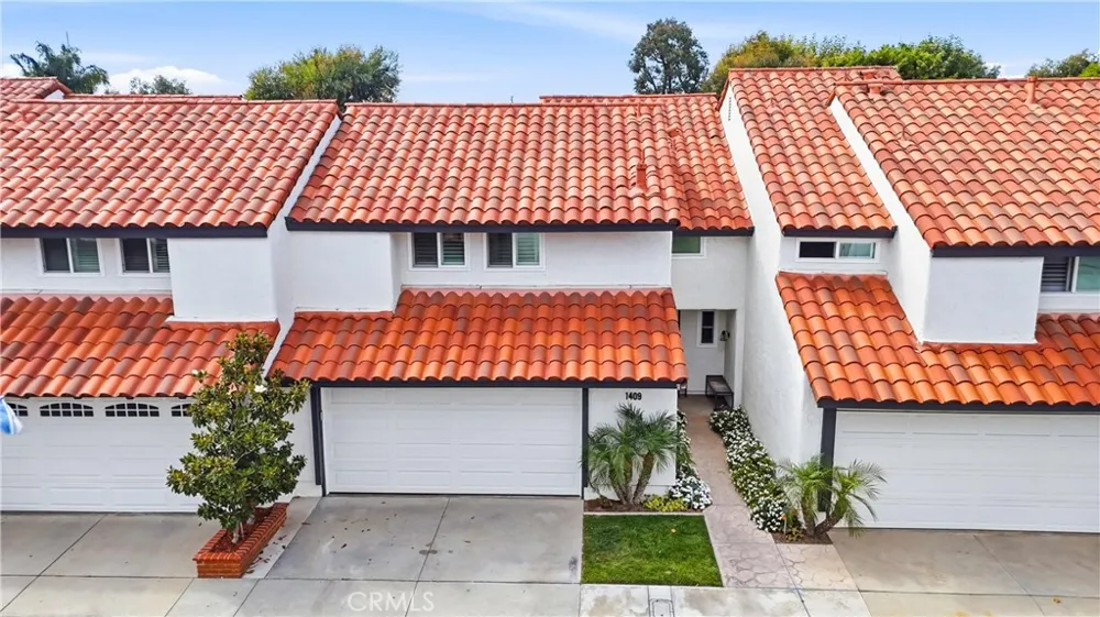 1409 Arch Lane Huntington Beach, CA 92648