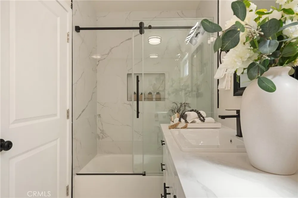 3501 W 59th Los Angeles, CA 90043