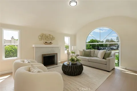 3501 W 59th