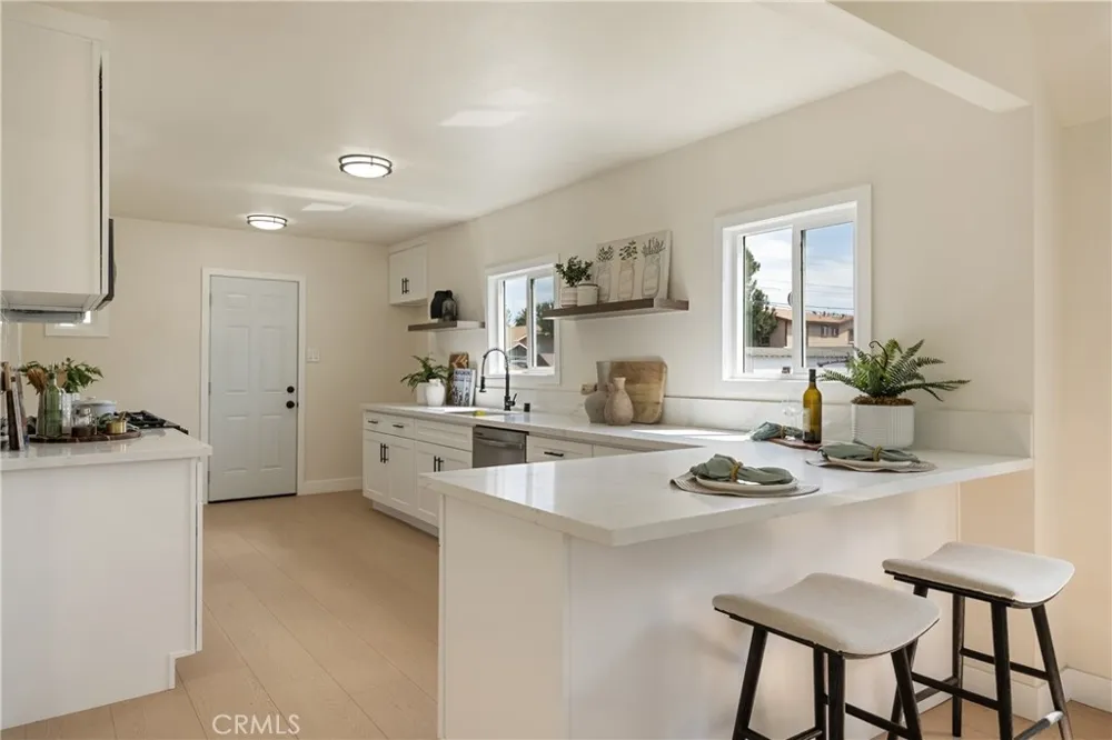 3501 W 59th Los Angeles, CA 90043