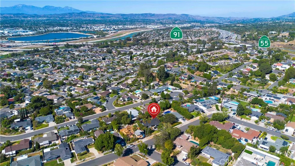 3059 Butterfield Orange, CA 92865