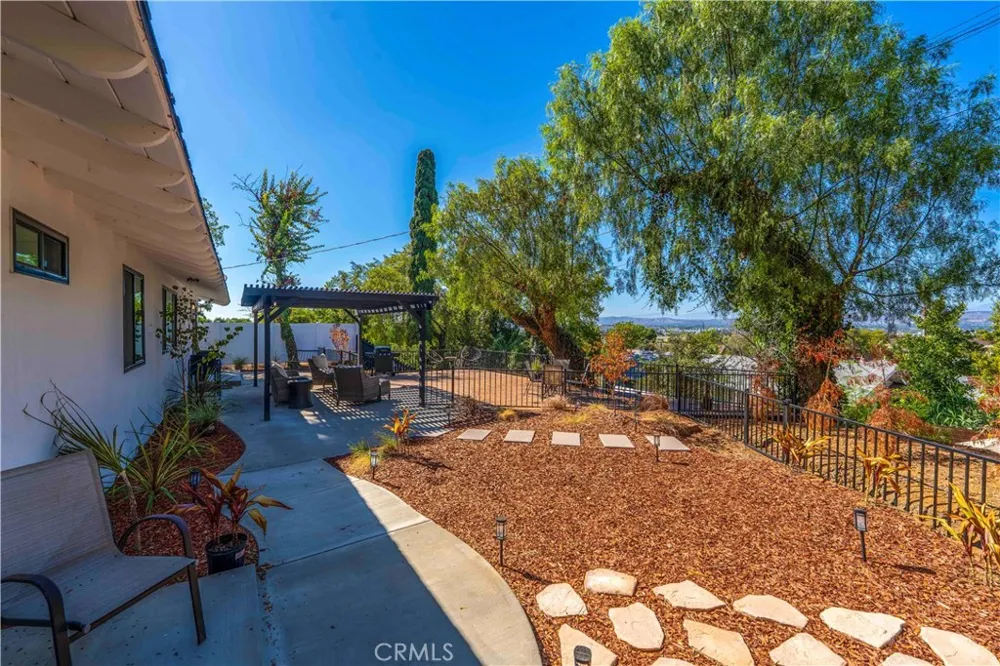 3059 Butterfield Orange, CA 92865