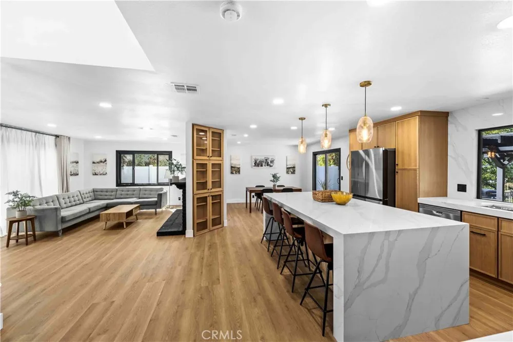 3059 Butterfield Orange, CA 92865